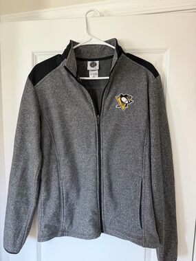 NHL Gray & Black Full-Zip Jacket with Pittsburgh Penguins Patch - Size Small